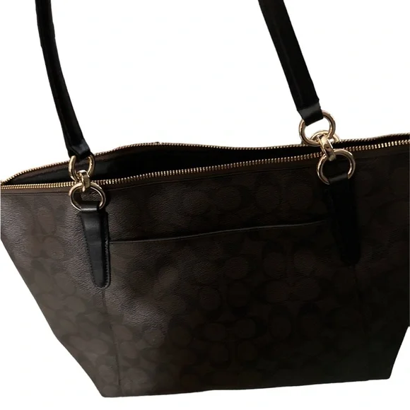 NWOT coach brown and black signature huge bag nice brand new like pretty - Picture 2 of 8